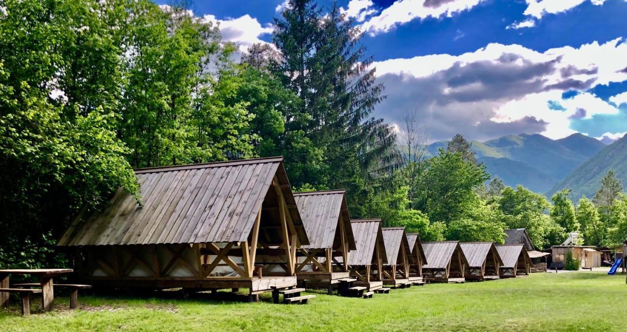 ホテル Adrenaline Check Camping ボヴェツ エクステリア 写真